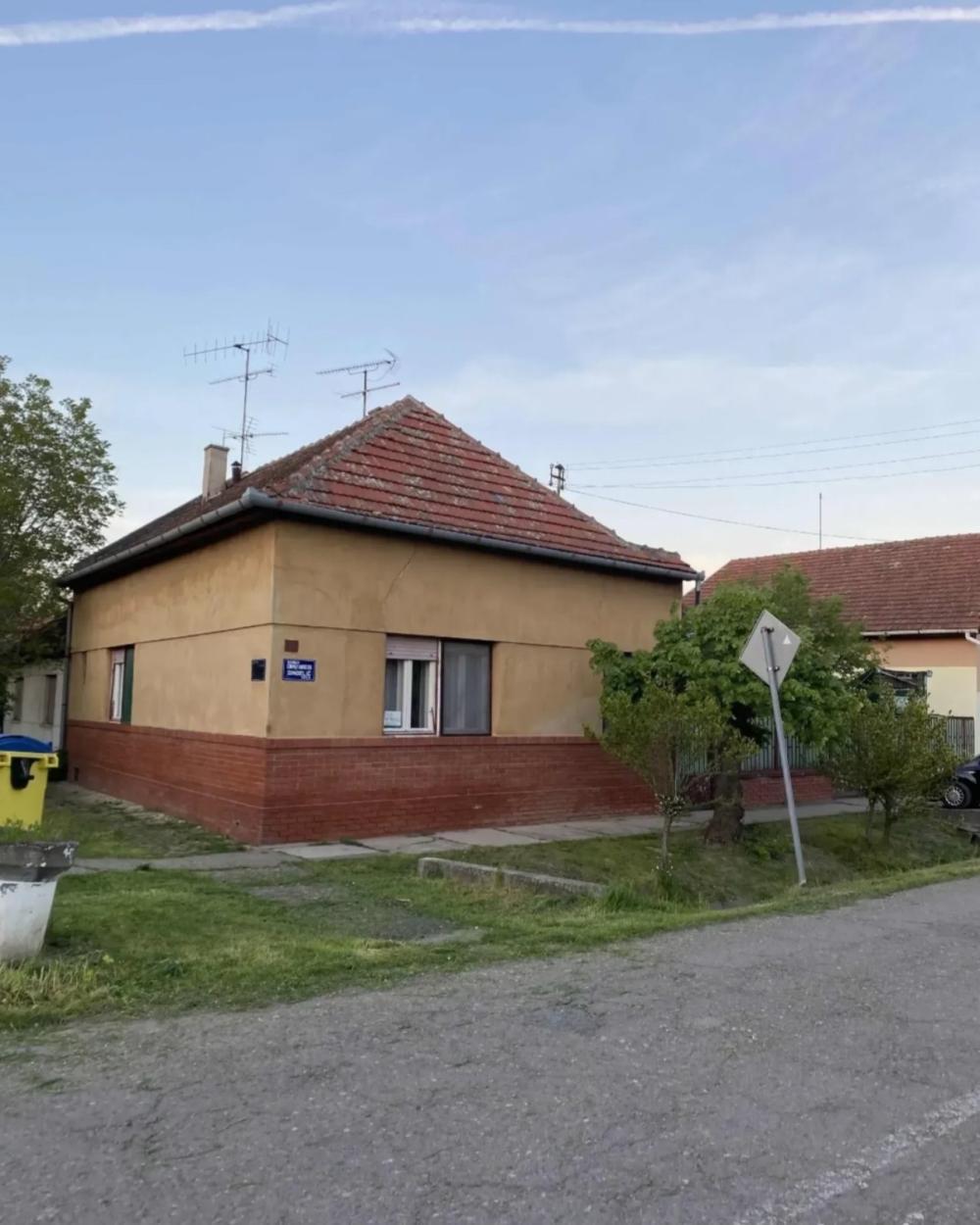 Glavna slika -Bečej, Kuća na prodaju, 114m2, 64.000€