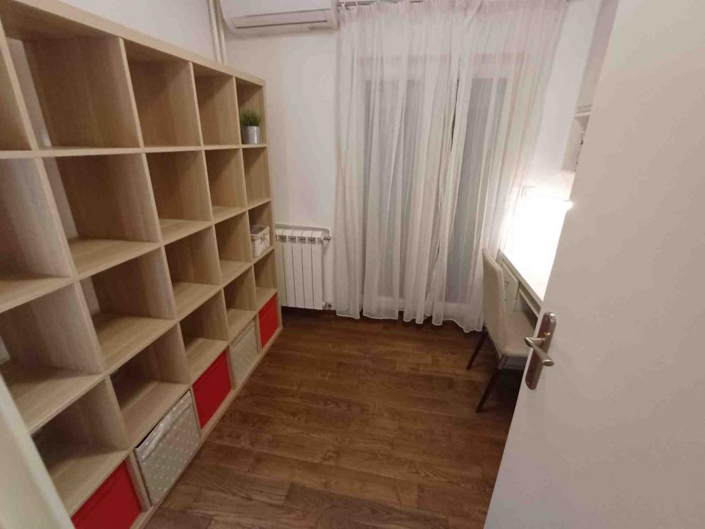 Slika 10 - Gundulićev Venac, Četvorosoban stan za izdavanje, 95m2, 1.200€