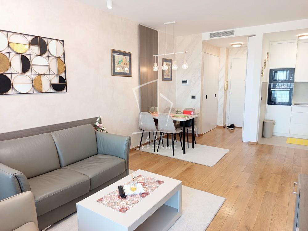Slika 1 - Venizelosova, Dvosoban stan za izdavanje, 49m2, 1.000€