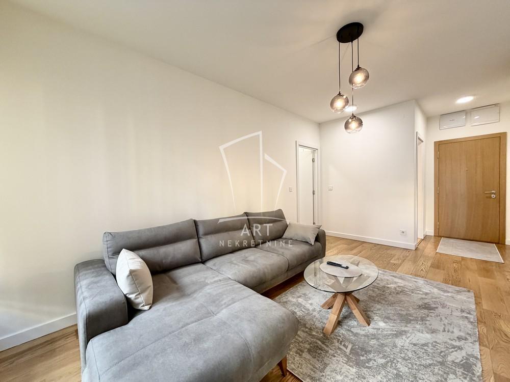 Slika 2 - Aleksinačkih rudara, Jednoiposoban stan za izdavanje, 66m2, 1.100€