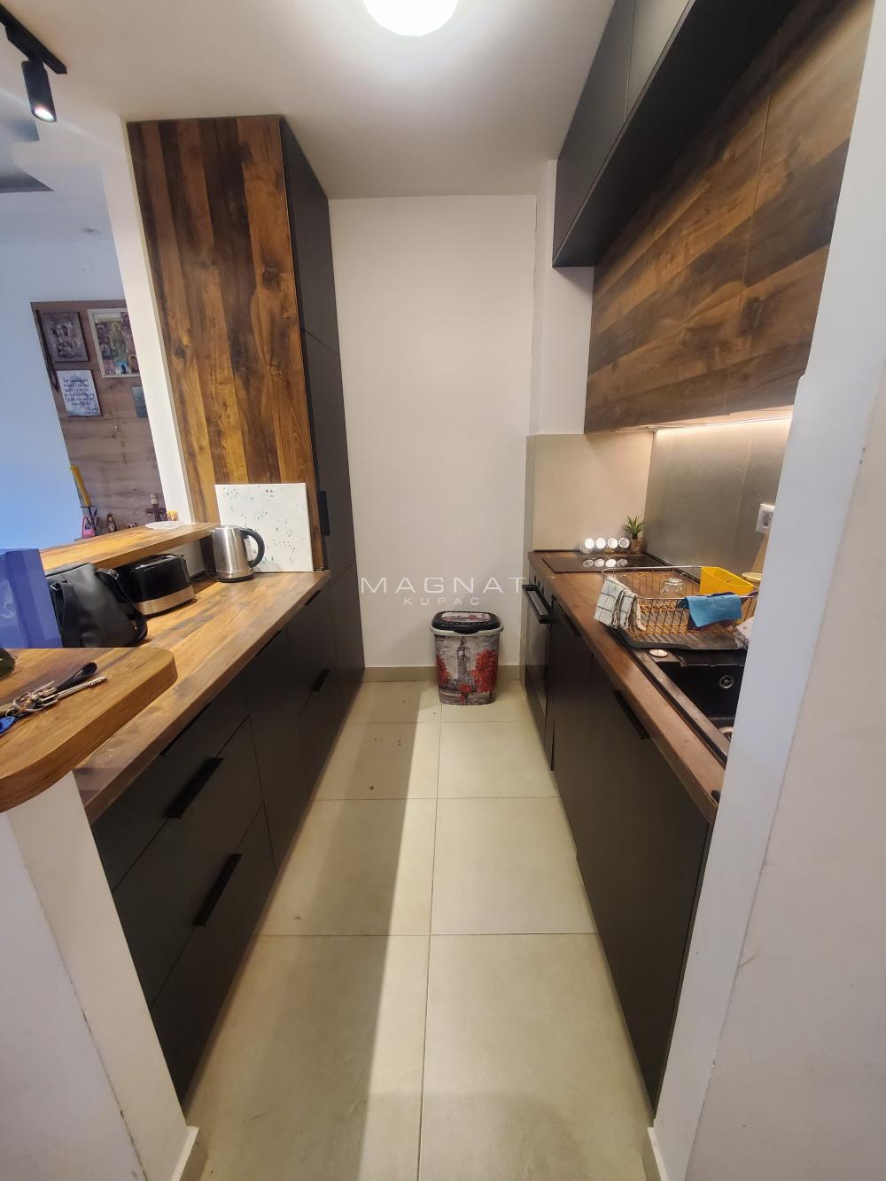 Slika 1 - Tošin bunar, Trosoban stan na prodaju, 70m2, 320.000€