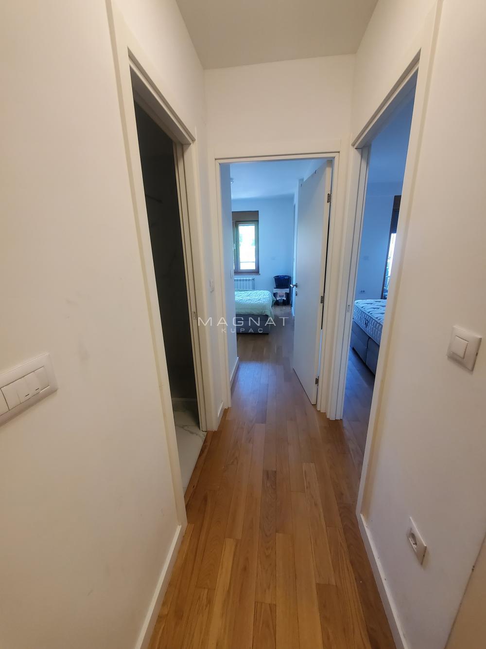Slika 2 - Tošin bunar, Trosoban stan na prodaju, 70m2, 320.000€