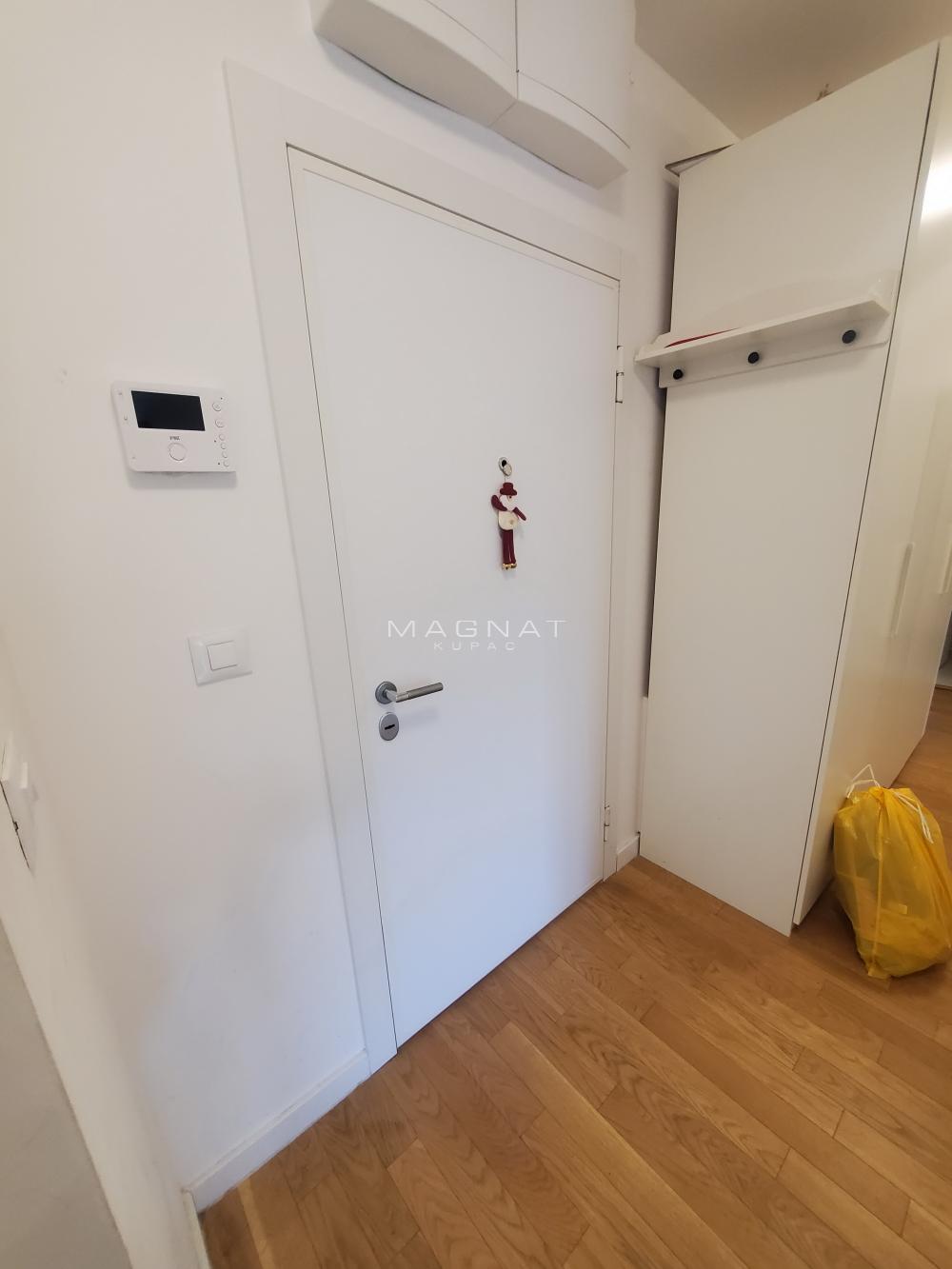 Slika 5 - Tošin bunar, Trosoban stan na prodaju, 70m2, 320.000€