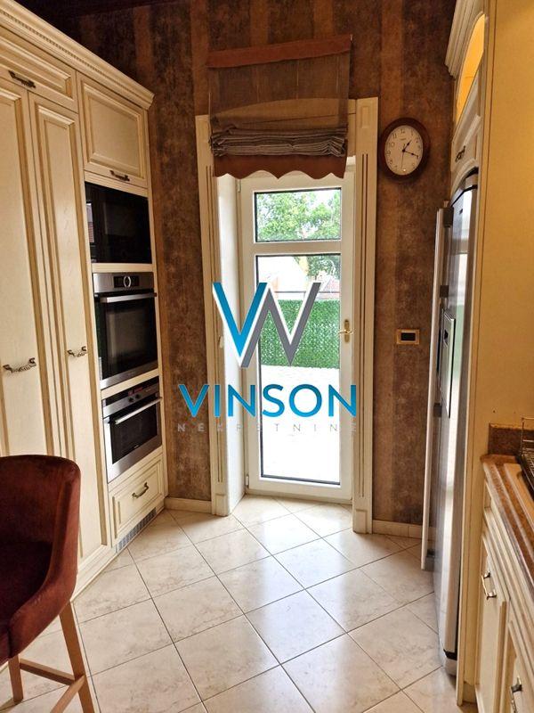 Slika 8 - Vase Stajića,  Stan za izdavanje, 257m2, 2.400€
