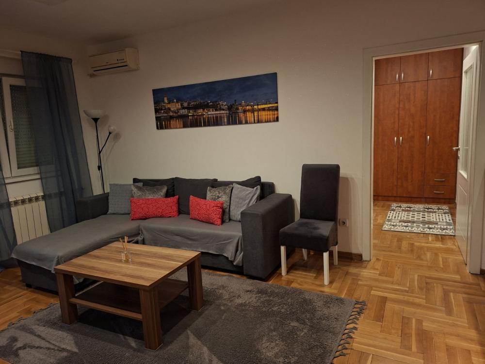 Slika 1 - Voje Veljkovića, Dvosoban stan za izdavanje, 65m2, 550€
