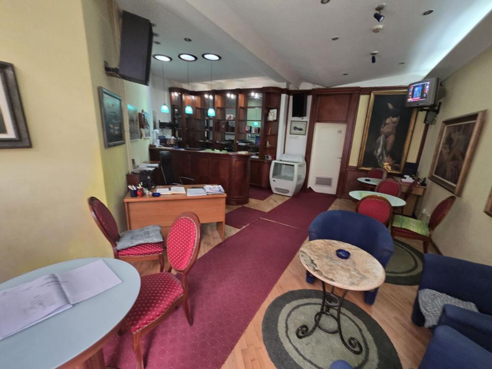 Slika 2 - Bulevar Mihajla Pupina,  Lokal na prodaju, 78m2, 195.000€