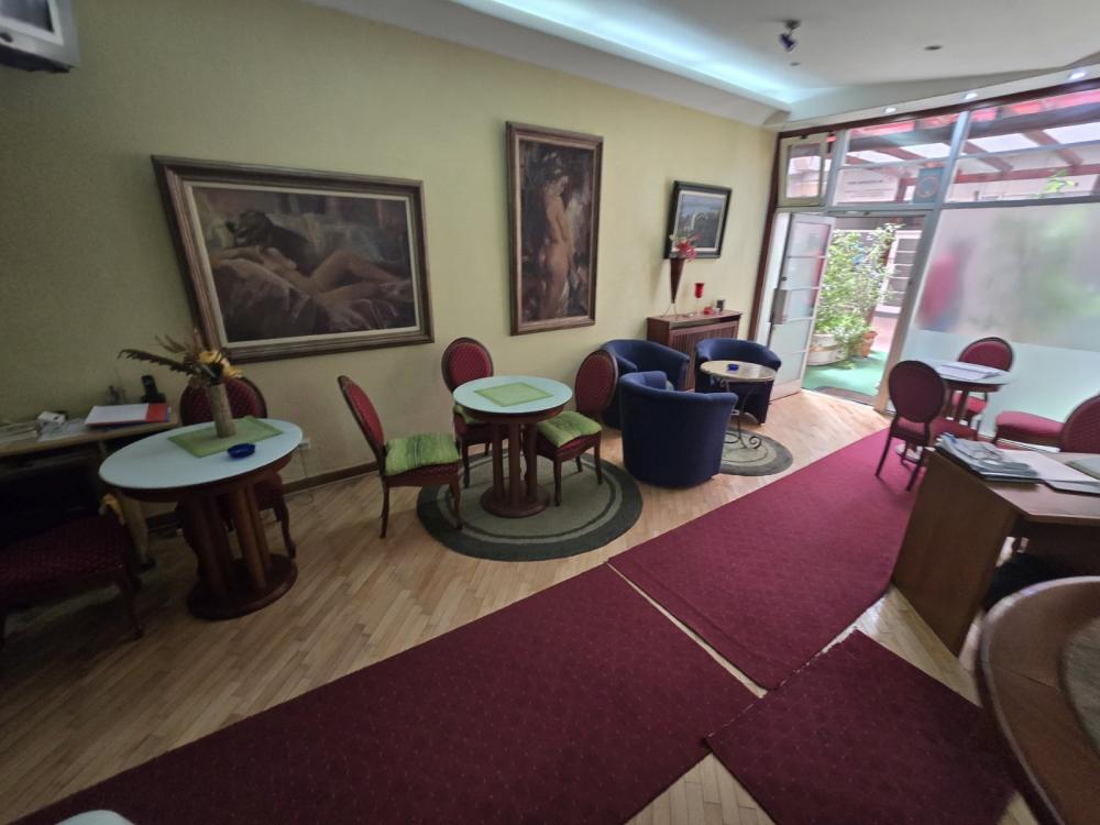 Slika 1 - Bulevar Mihajla Pupina,  Lokal na prodaju, 78m2, 195.000€