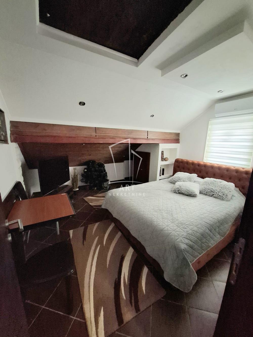 Slika 10 - Požarevačka, Petosoban stan za izdavanje, 110m2, 1.450€