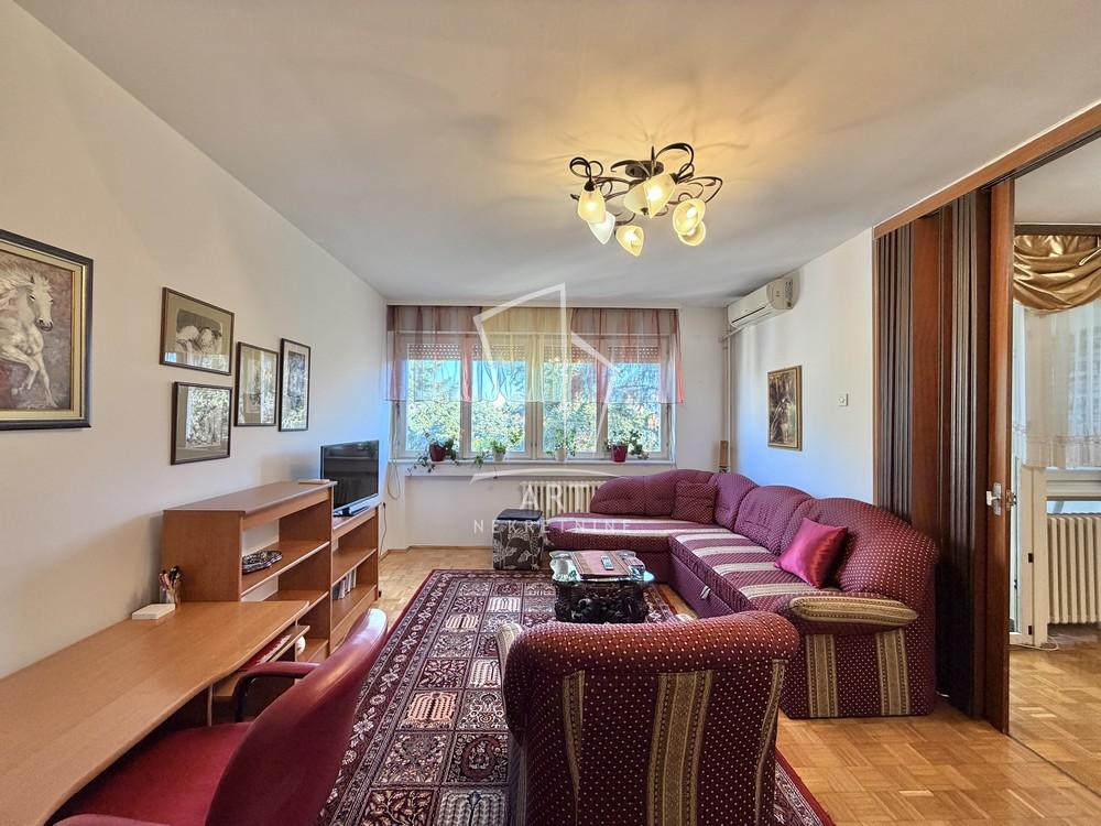 Slika 2 - Matice Srpske, Trosoban stan za izdavanje, 66m2, 550€