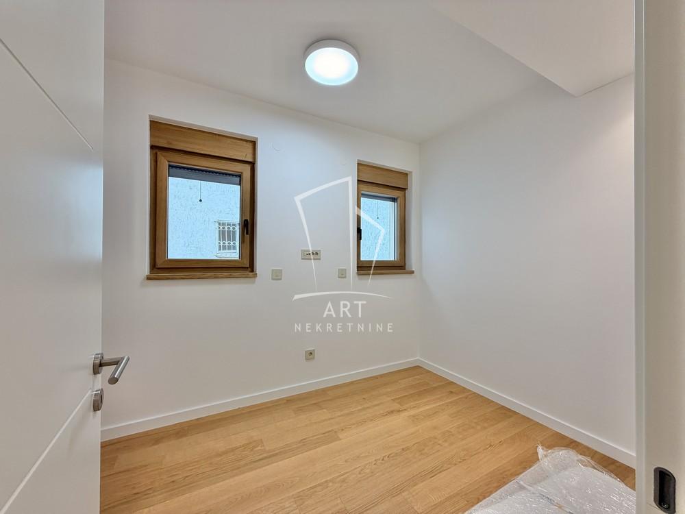 Slika 2 - Požarevačka, Četvorosoban stan za izdavanje, 124m2, 3.480€