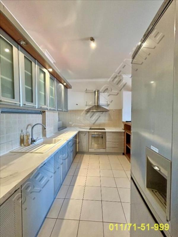 Slika 7 - Novopazarska, Trosoban stan za izdavanje, 140m2, 1.600€