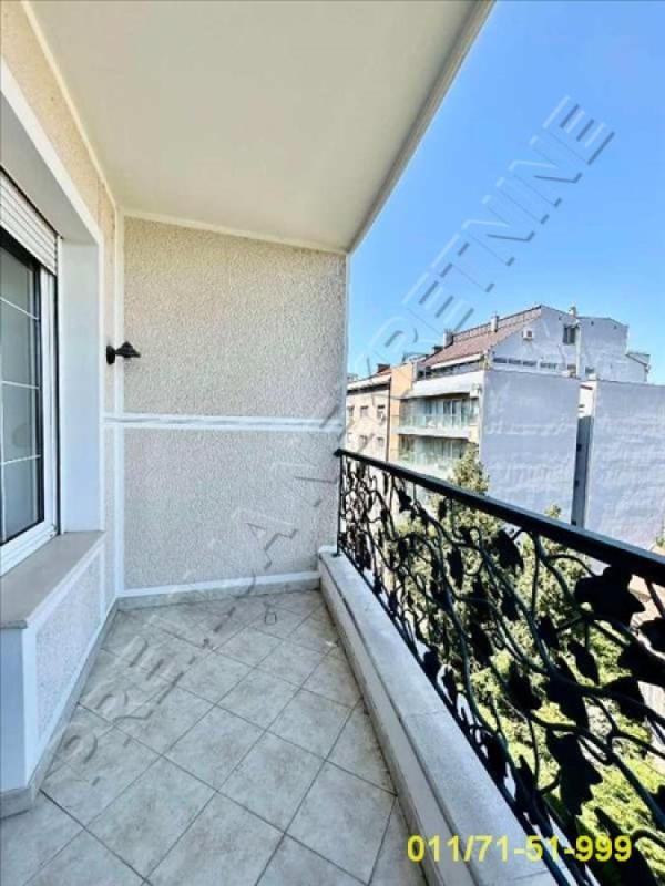 Slika 4 - Novopazarska, Trosoban stan za izdavanje, 140m2, 1.600€