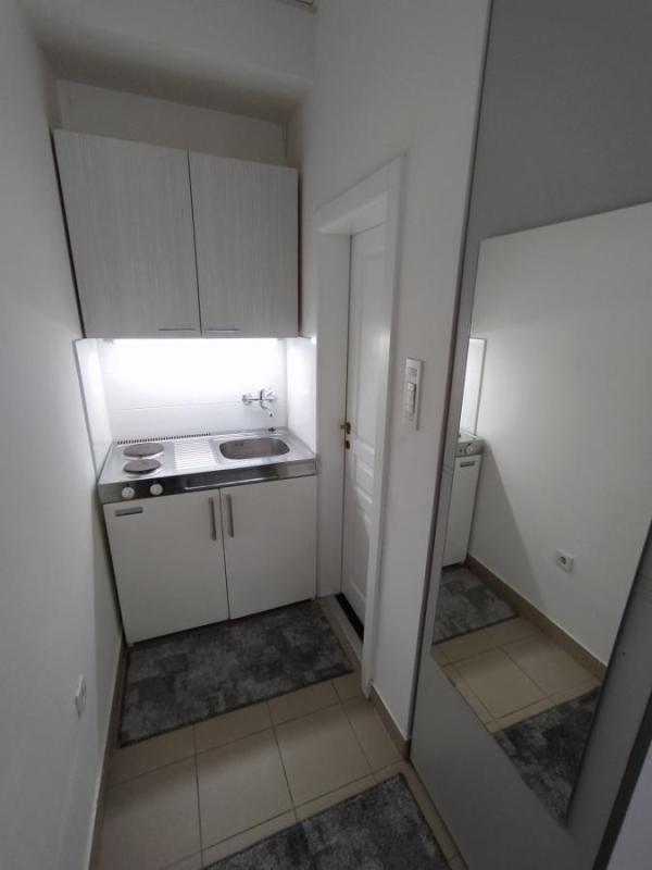 Slika 2 - Jednosoban stan za izdavanje, 18m2, 220€