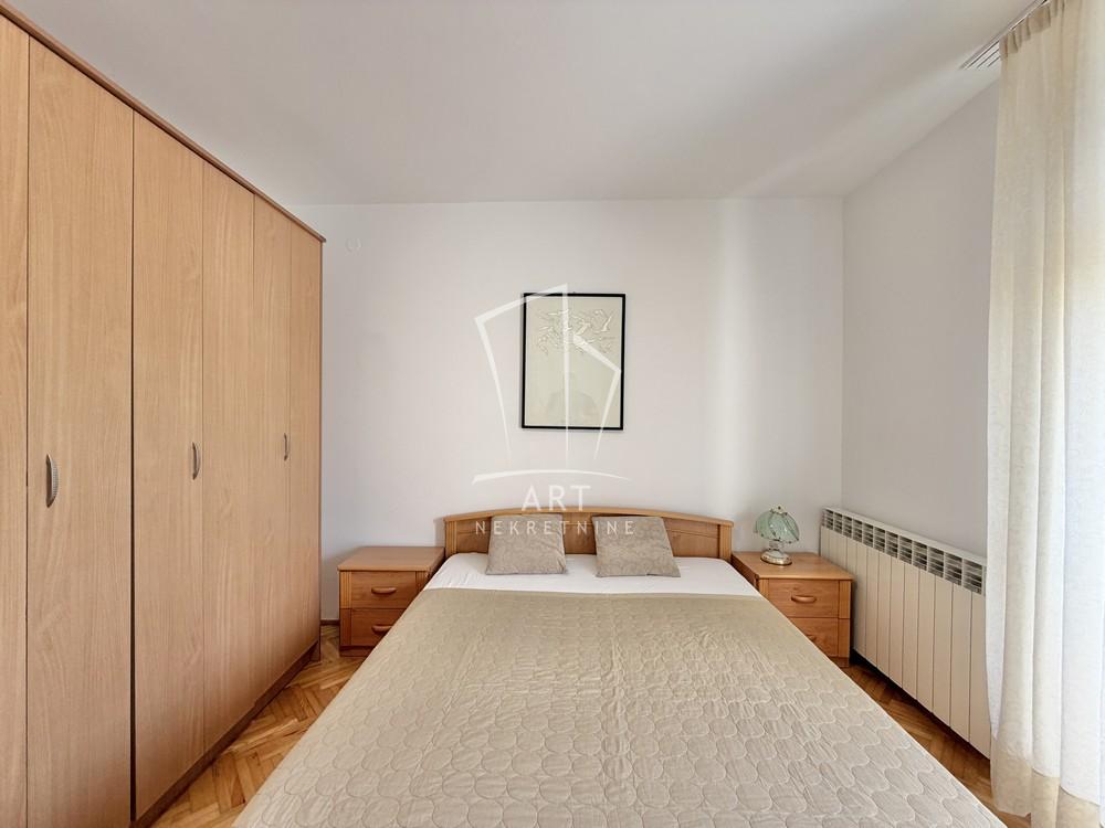 Slika 10 - Cara Iraklija, Trosoban stan za izdavanje, 80m2, 1.100€
