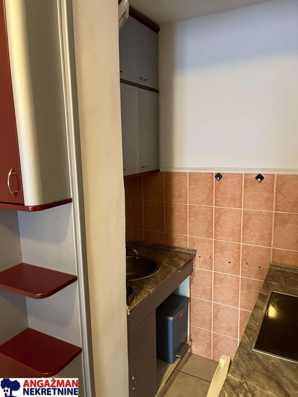 Slika 4 - Ivana Stojanovića, Jednoiposoban stan za izdavanje, 32m2, 390€