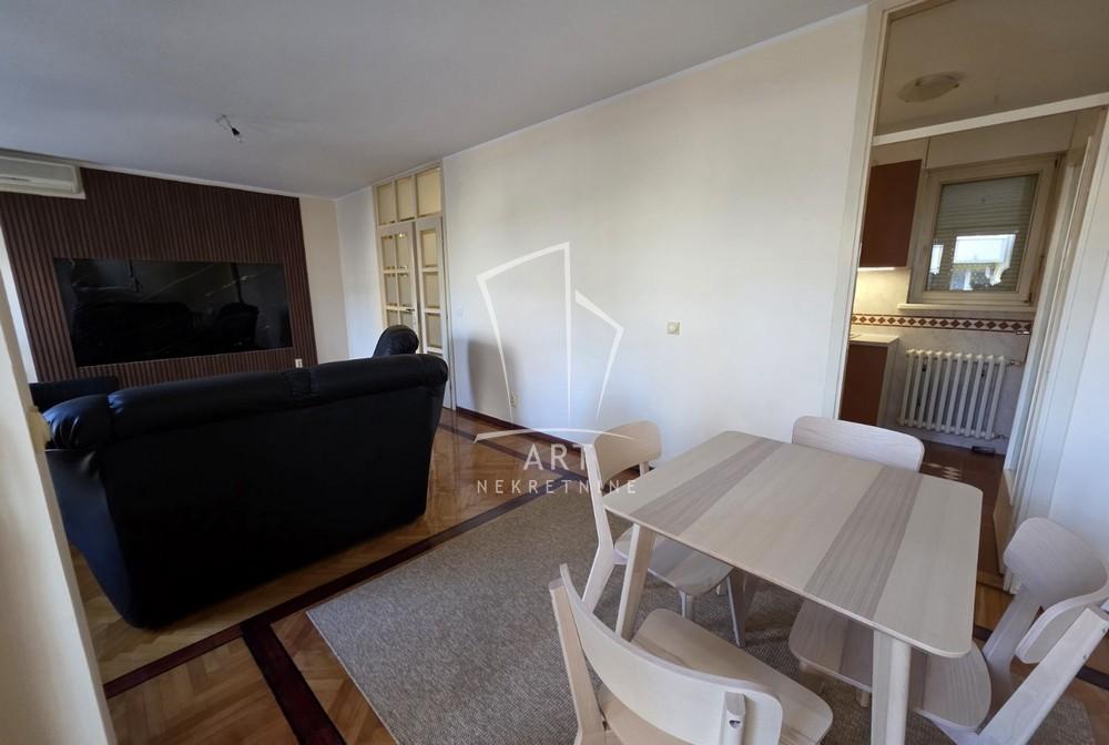 Slika 2 - Karpoševa, Trosoban stan za izdavanje, 76m2, 1.000€