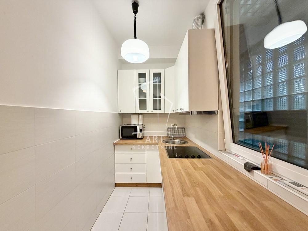 Slika 11 - Šumatovačka, Trosoban stan za izdavanje, 35m2, 700€