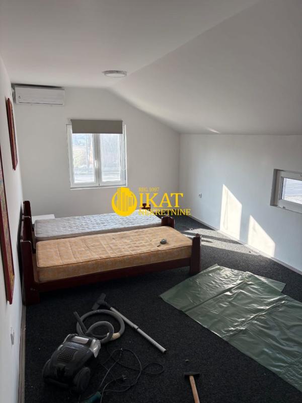 Slika 5 - Zrenjaninski put,  Lokal za izdavanje, 450m2, 2.950€