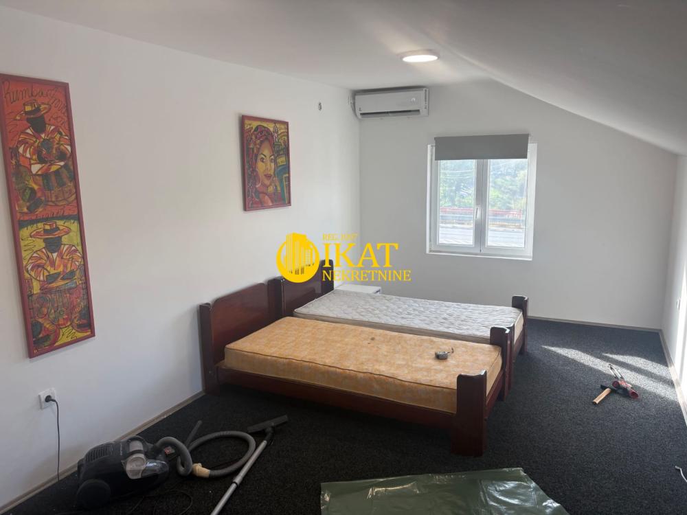 Slika 9 - Zrenjaninski put,  Lokal za izdavanje, 450m2, 2.950€