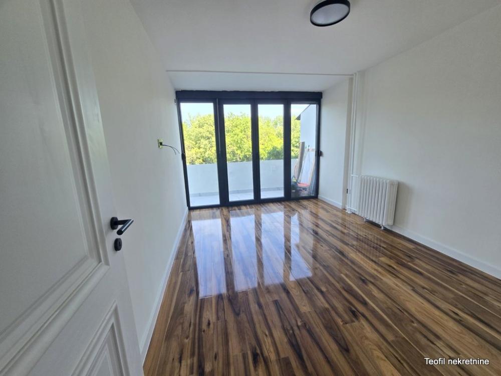 Slika 5 - Bulevar Arsenija Čarnojevića, Trosoban stan na prodaju, 80m2, 278.900€
