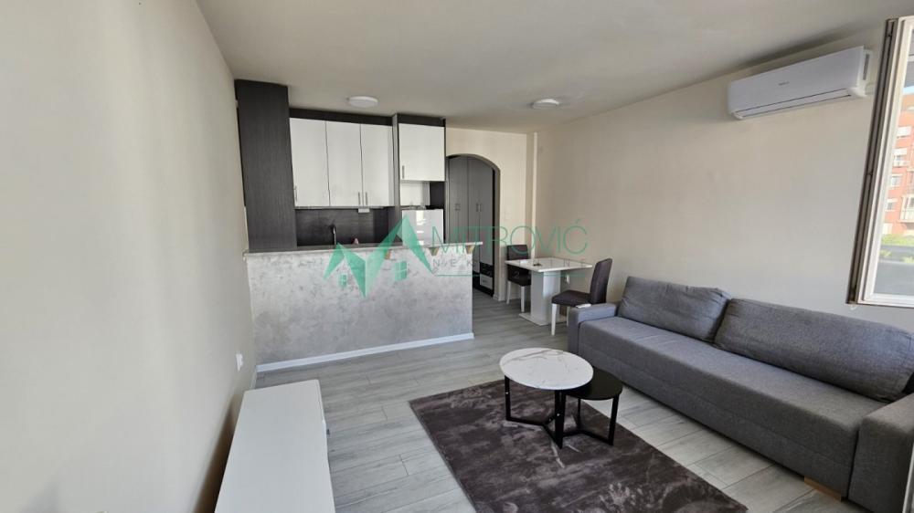 Glavna slika - Stan za izdavanje, 31m2, 300€