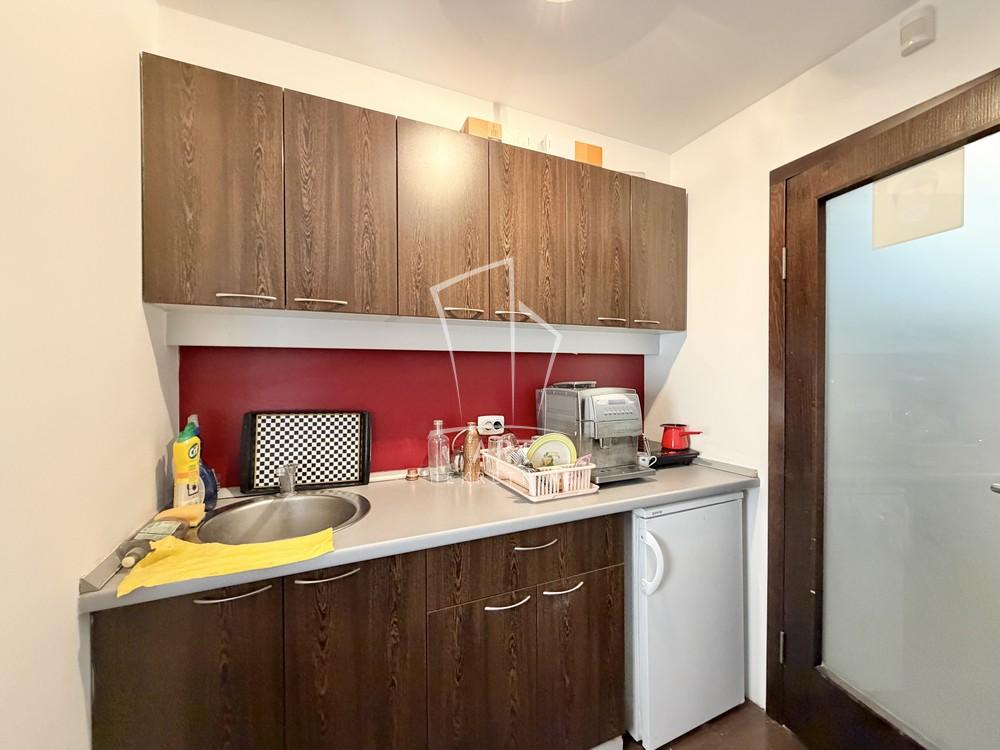 Slika 11 - Garibaldijeva,  Lokal na prodaju, 87m2, 220.000€