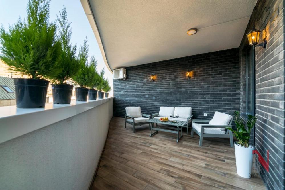 Slika 2 - TRG GALERIJE, Jednoiposoban stan za izdavanje, 55m2, 700€