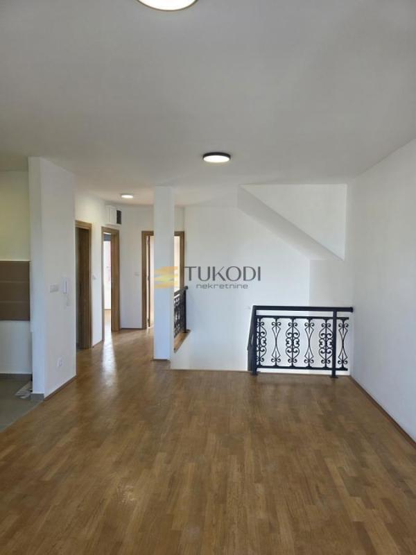 Slika 2 - Troiposoban stan na prodaju, 80m2, 143.000€