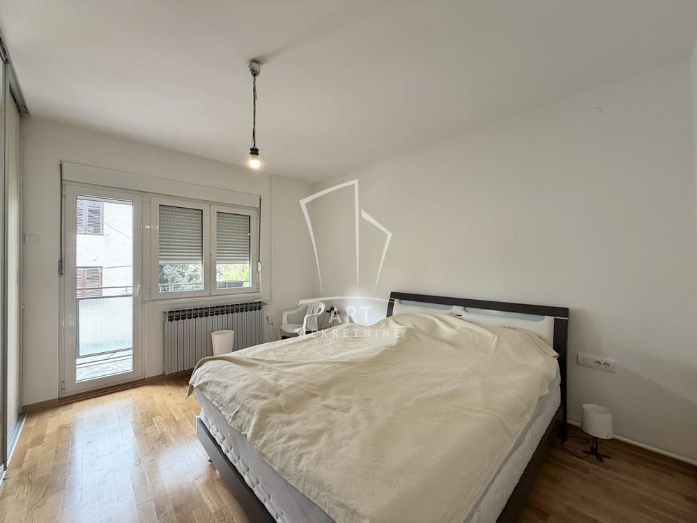 Slika 9 - Sanska, Trosoban stan za izdavanje, 90m2, 800€