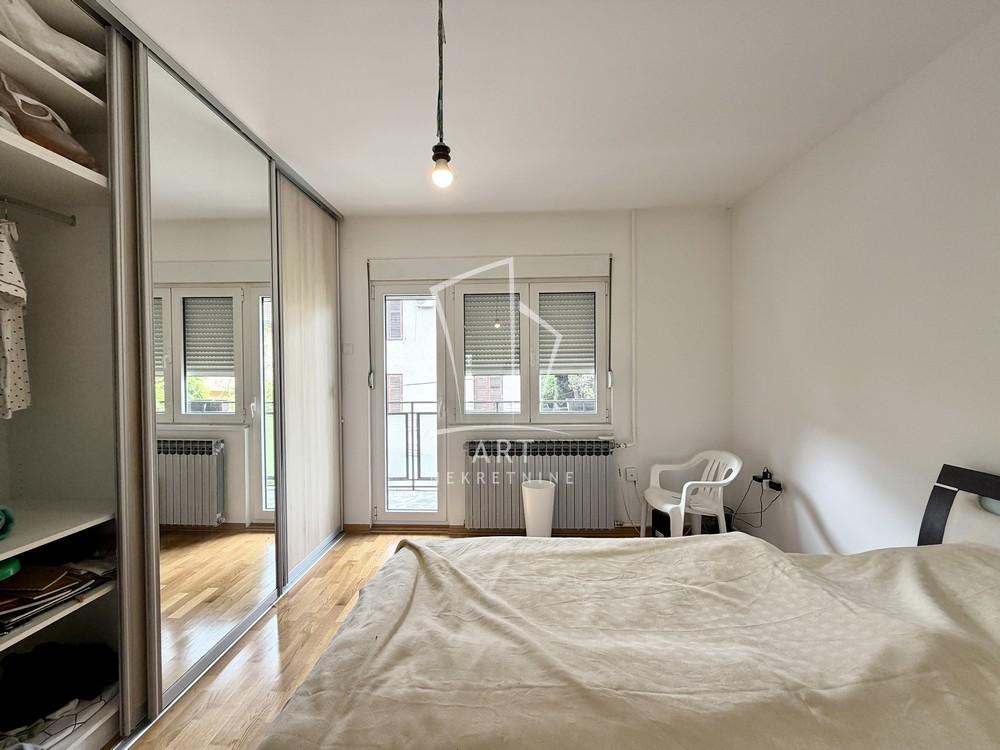 Slika 11 - Sanska, Trosoban stan za izdavanje, 90m2, 800€
