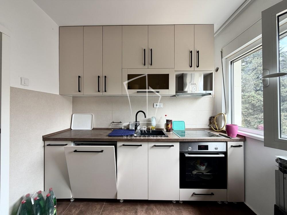 Slika 5 - Sanska, Trosoban stan za izdavanje, 90m2, 800€