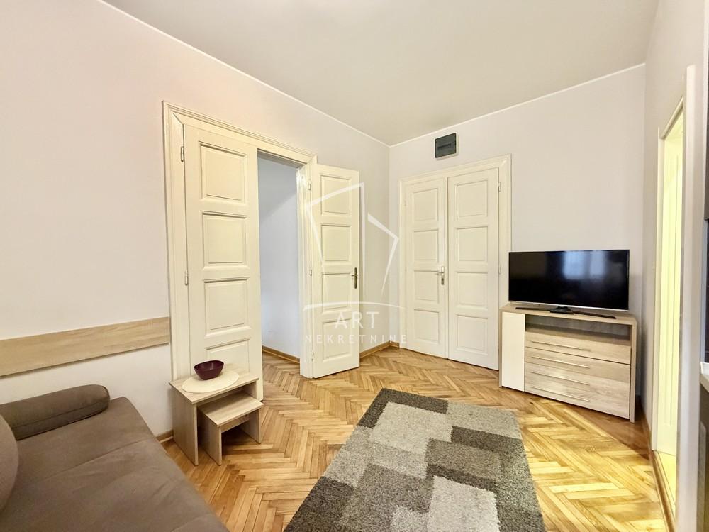 Slika 1 - Cetinjska, Jednoiposoban stan za izdavanje, 30m2, 550€
