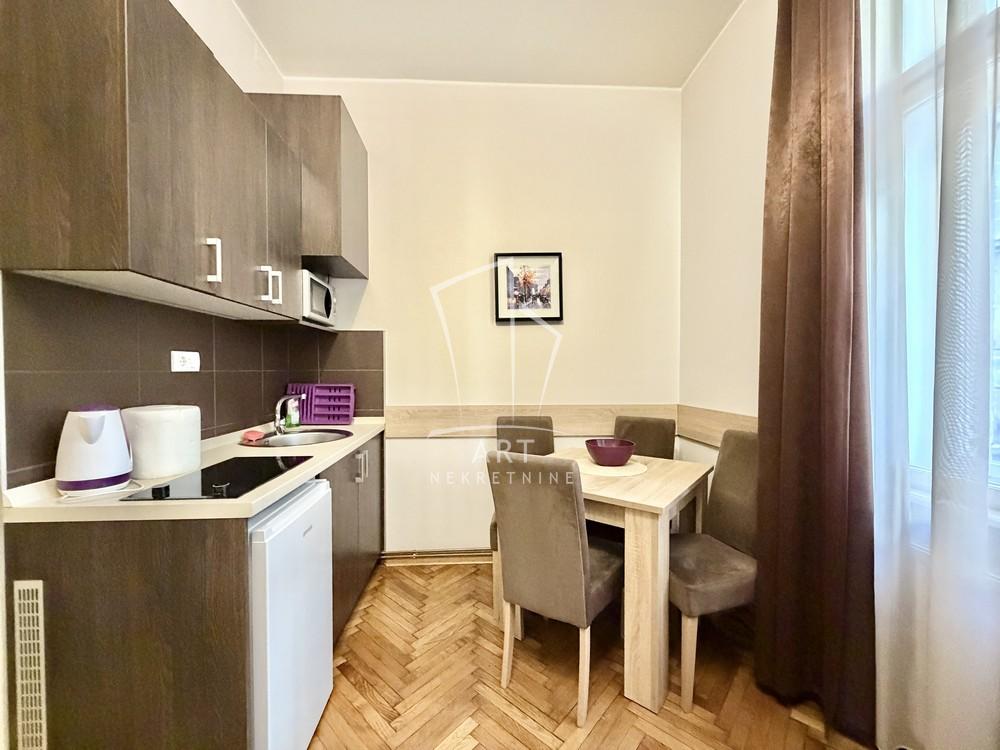 Slika 2 - Cetinjska, Jednoiposoban stan za izdavanje, 30m2, 550€