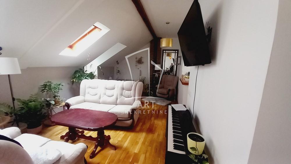 Slika 2 - Šantićeva, Četvorosoban stan za izdavanje, 93m2, 950€