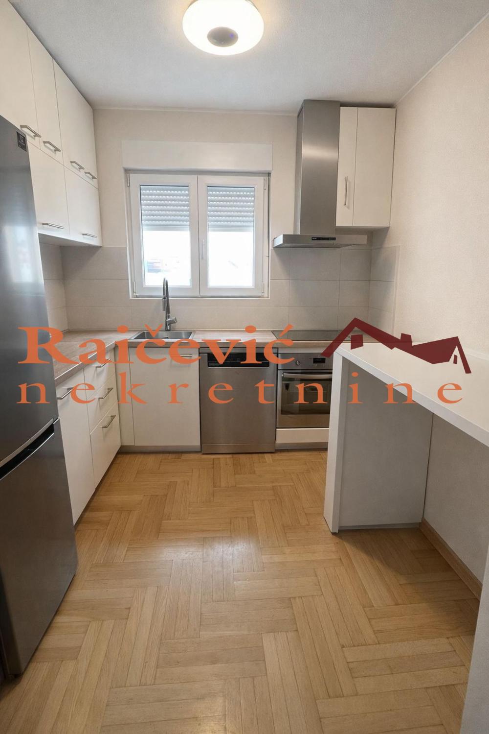 Slika 1 - Sazonova, Trosoban stan na prodaju, 82m2, 390.000€