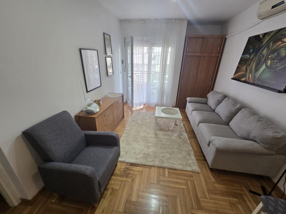 Slika 2 - Cerska, Dvosoban stan za izdavanje, 43m2, 450€