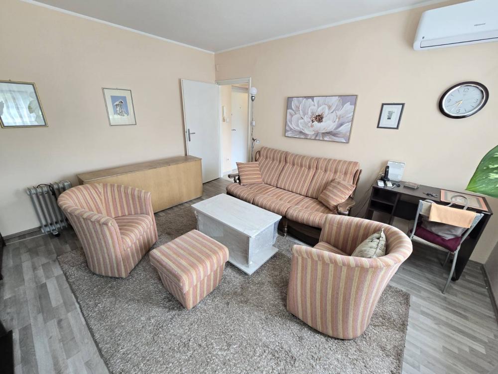 Slika 1 - Pariske komune, Jednoiposoban stan za izdavanje, 35m2, 450€