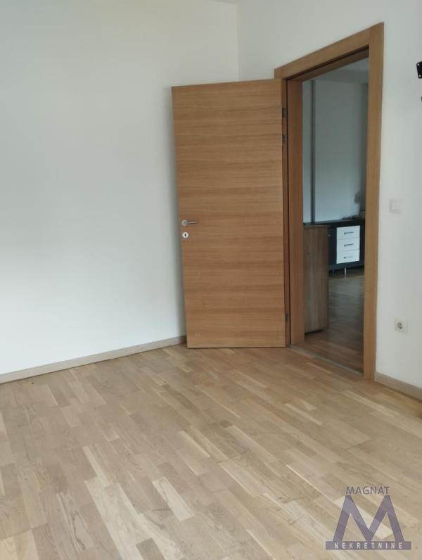 Slika 11 - Dvoiposoban stan za izdavanje, 500€