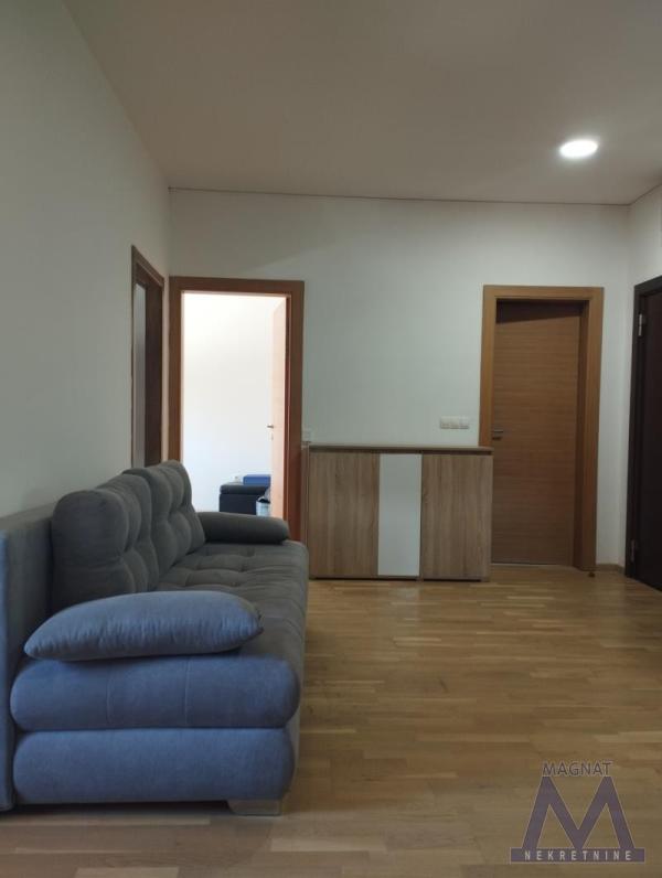 Slika 4 - Dvoiposoban stan za izdavanje, 500€