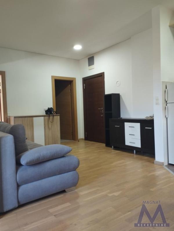 Slika 3 - Dvoiposoban stan za izdavanje, 500€