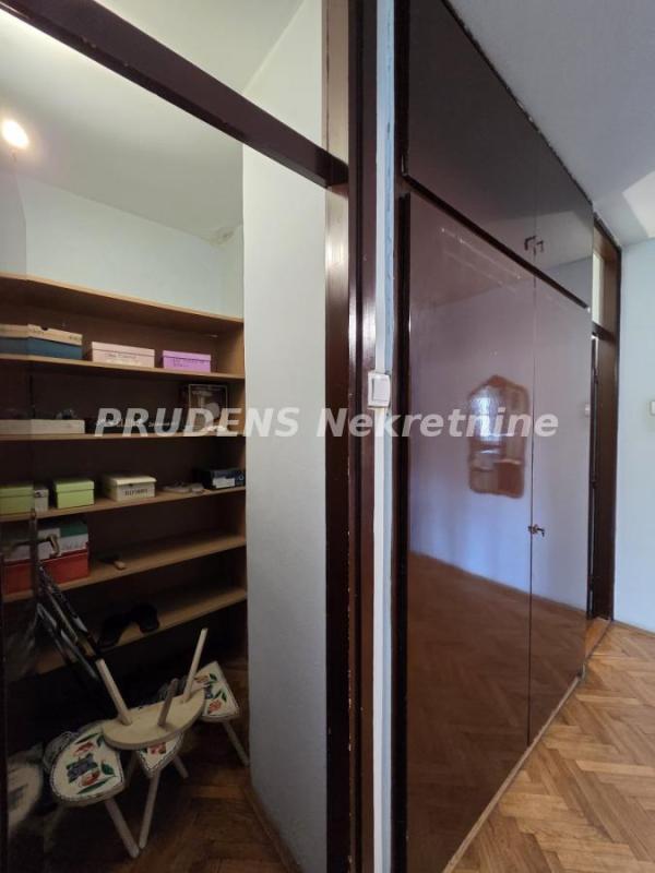 Slika 9 - Porečka, Četvorosoban stan na prodaju, 114m2, 350.000€