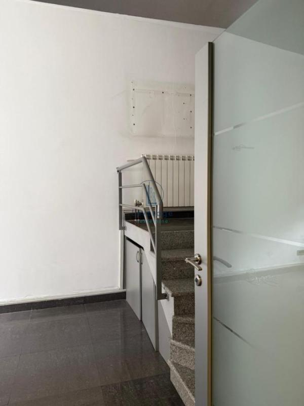 Slika 9 - Južni bulevar,  Lokal za izdavanje, 144m2, 2.000€