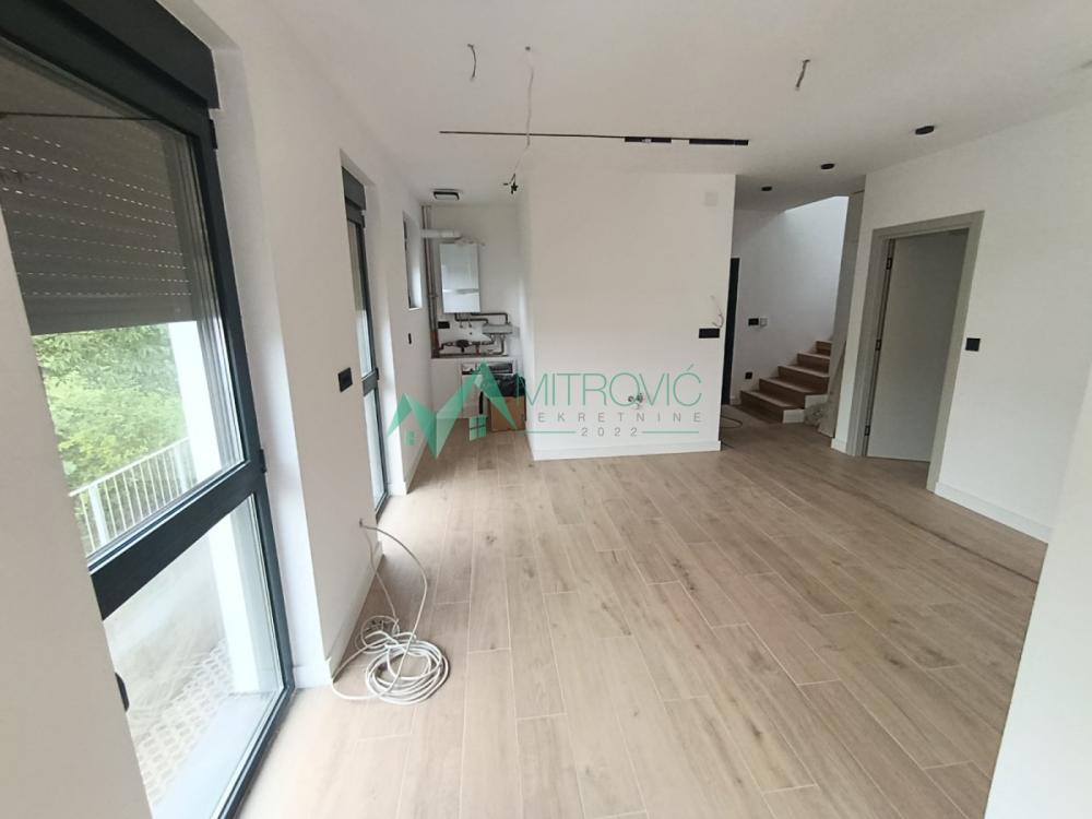 Slika 2 - Petosoban stan na prodaju, 201m2, 482.040€
