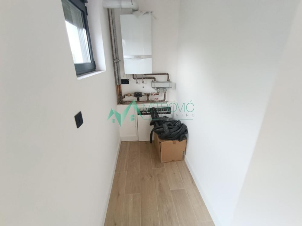 Slika 4 - Petosoban stan na prodaju, 201m2, 482.040€