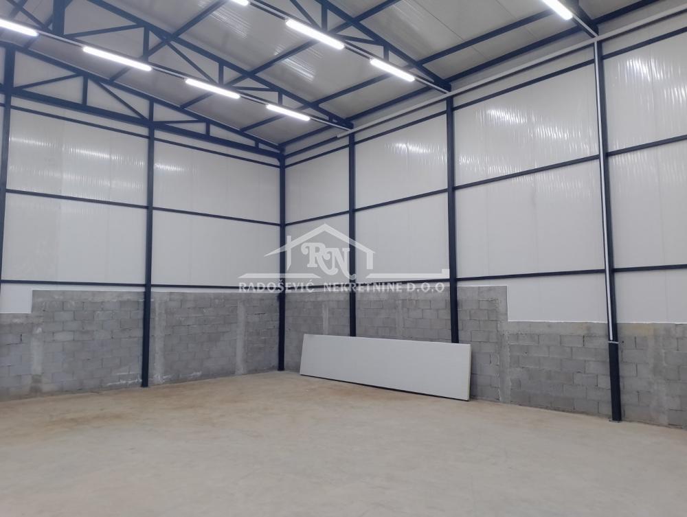 Slika 6 - 13. oktobra,  Lokal za izdavanje, 192m2, 1.500€