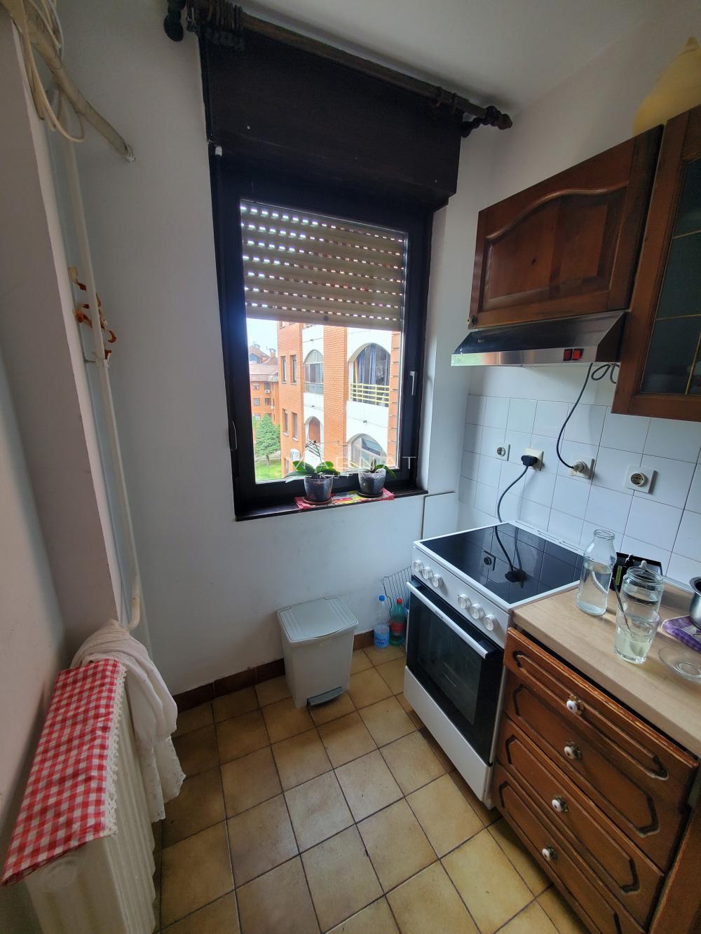 Slika 2 - Slobodana Jovanovića, Dvosoban stan na prodaju, 52m2, 159.000€