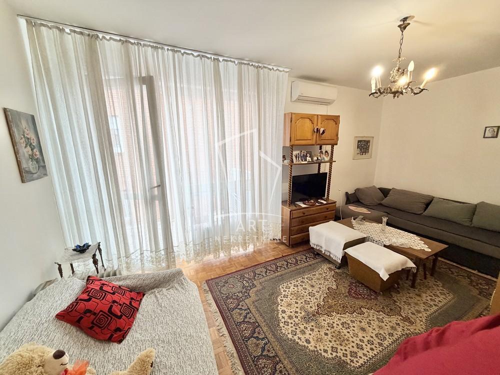 Glavna slika -Vojvode Brane, Jednosoban stan za izdavanje, 36m2, 500€