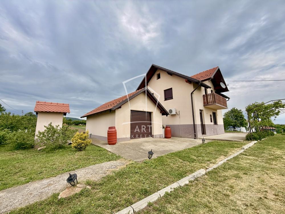 Slika 1 - Oglavci,  Kuća na prodaju, 128m2, 205.000€