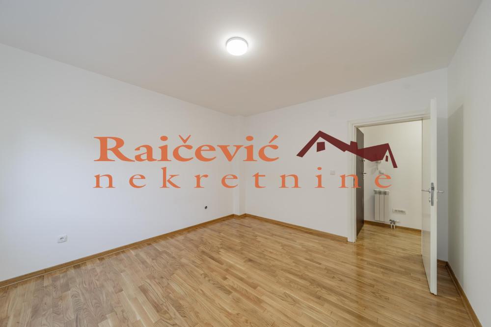 Slika 11 - Jove ilica, Troiposoban stan za izdavanje, 117m2, 1.200€