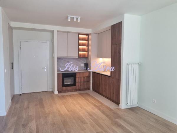 Slika 1 - Luke Ćelovića Trebinjca, Trosoban stan za izdavanje, 72m2, 1.350€